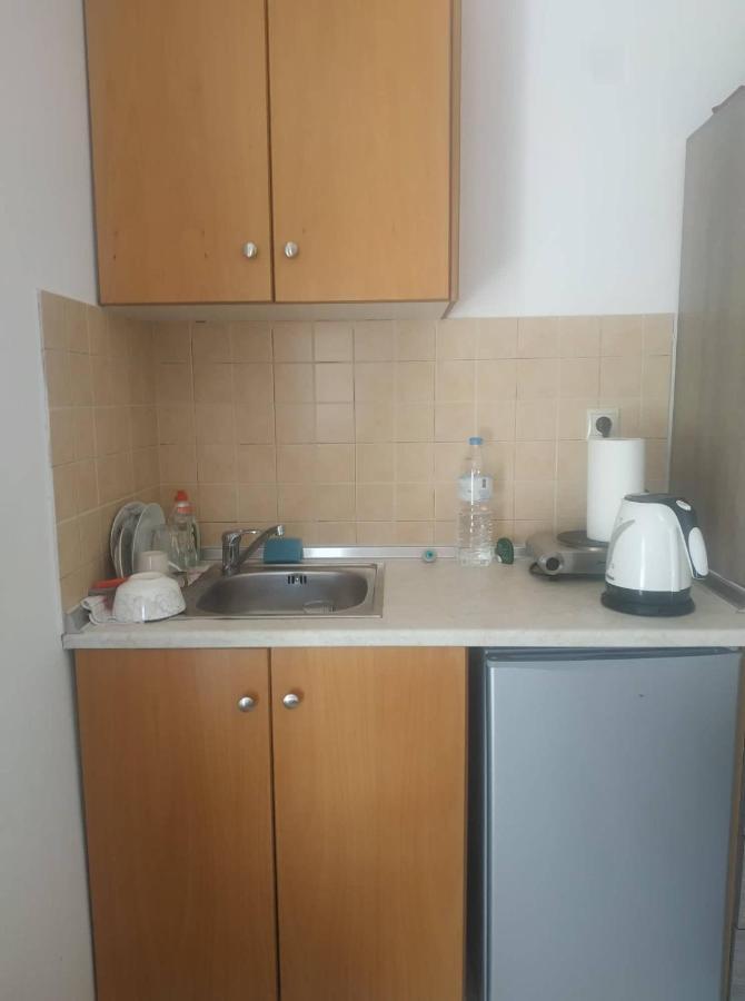 Spiros Apartments 里瓦的亚 外观 照片