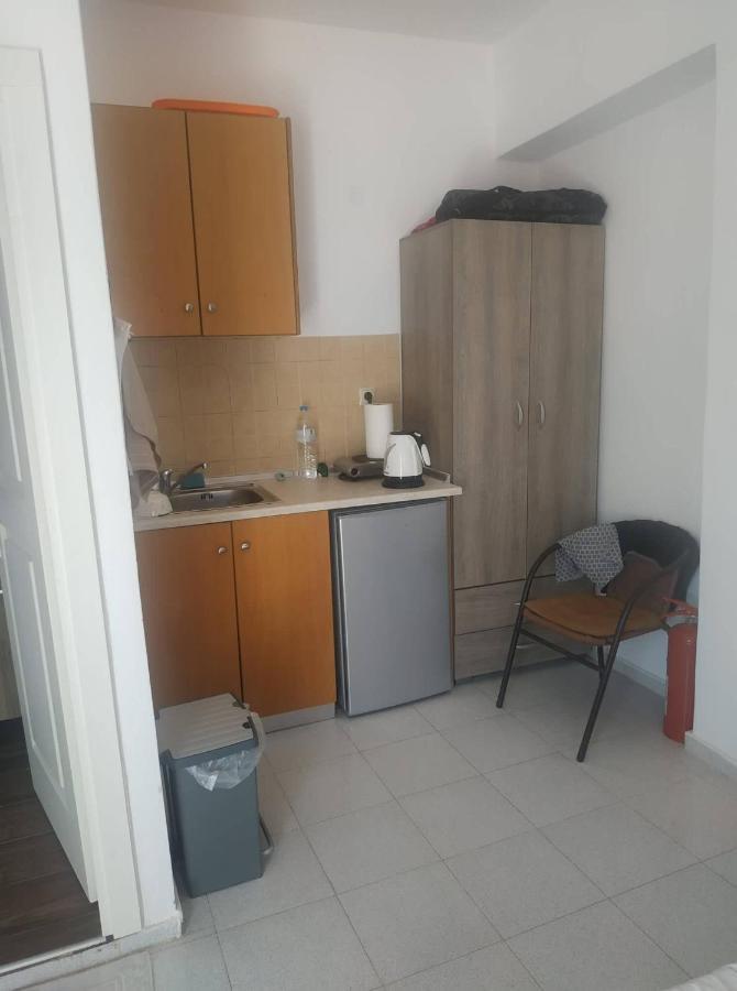 Spiros Apartments 里瓦的亚 外观 照片