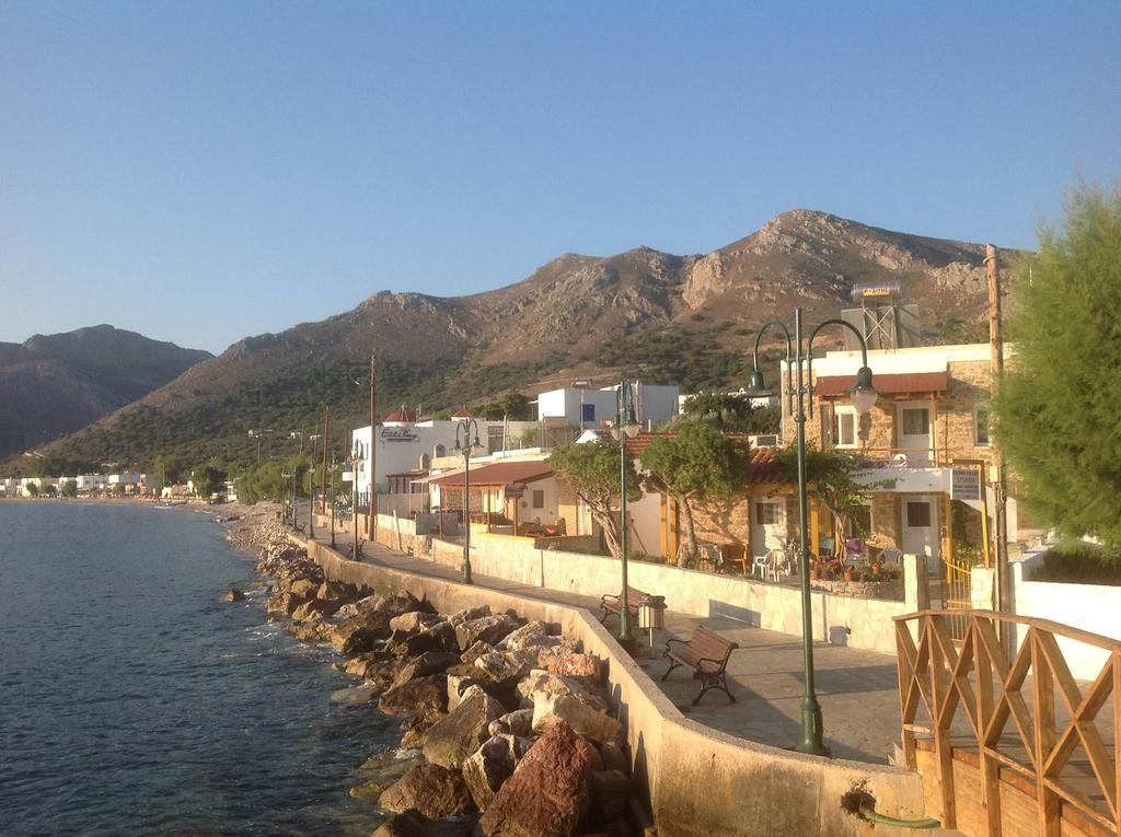 Spiros Apartments 里瓦的亚 外观 照片